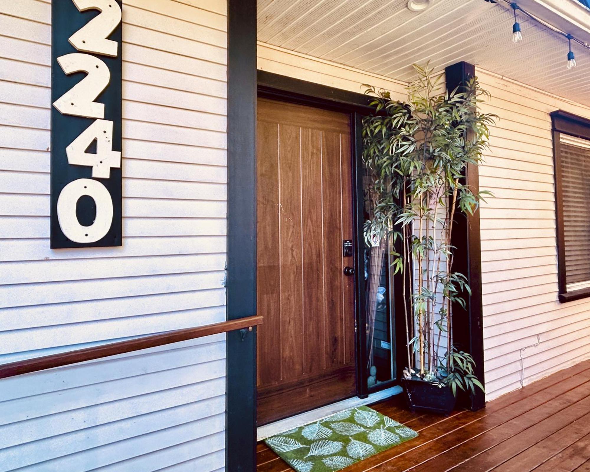 Airport-Yvr Guesthouse 리치먼드 외부 사진